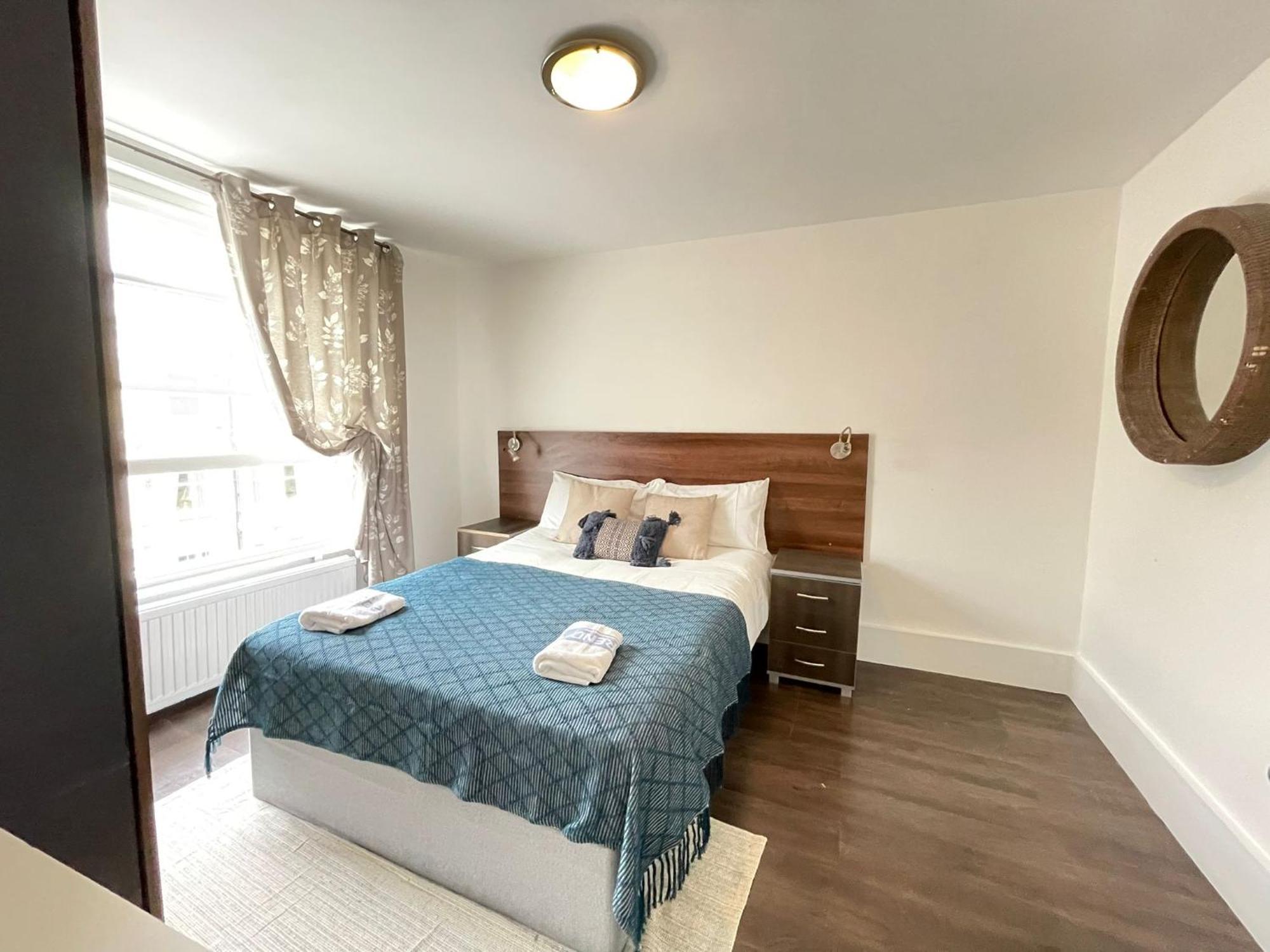 Captivating 1-Bed Apartment In Лондон Екстериор снимка